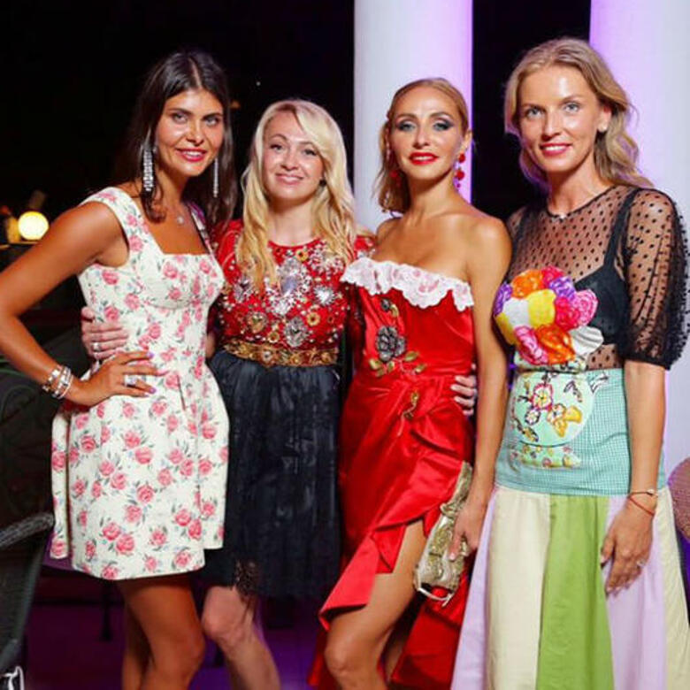 Надина Оболенцева, Яна Рудковская, Татьяна Навка, Наталья Рагозина Фото: @rudkovskayaofficial (Instagram Яны Рудковской)