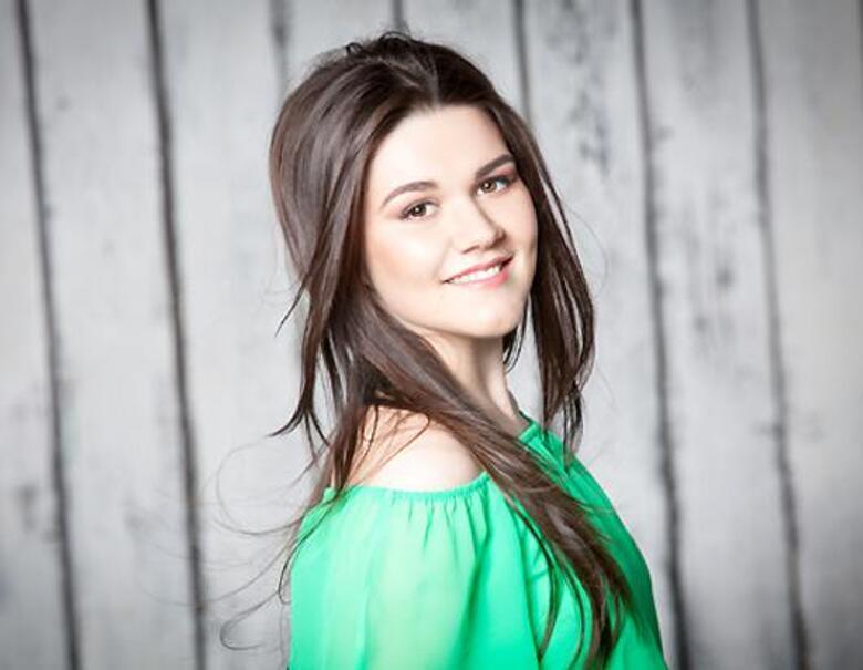 Дина Гарипова. Фото: материалы пресс-служб.