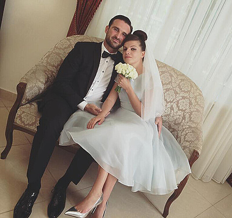 Агния Кузнецова и Максим Петров стали мужем и женой. Фото: Facebook.com/agniyakuznecova.