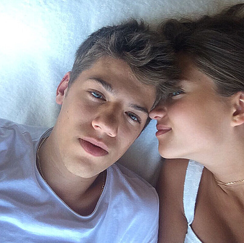 Алеся и Никита встречаются уже больше года. Девушка очень счастлива и называет возлюбленного мужем. Фото: Instagram.com/lesyakaf.