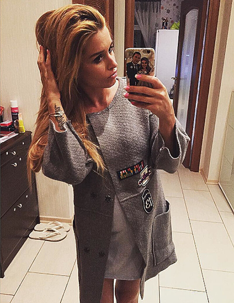 А это фото сделано несколько часов назад. После этого снимка даже у скептически настроенных поклонников Ксении Бородиной отпали все сомнения в ее беременности. Фото: Instagram.com/borodylia.