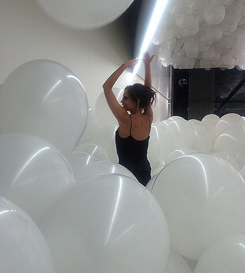 Виктория Бекхэм отметила первую годовщину со дня открытия ее бутика в Лондоне. Фото: Instagram.com/victoriabeckham.