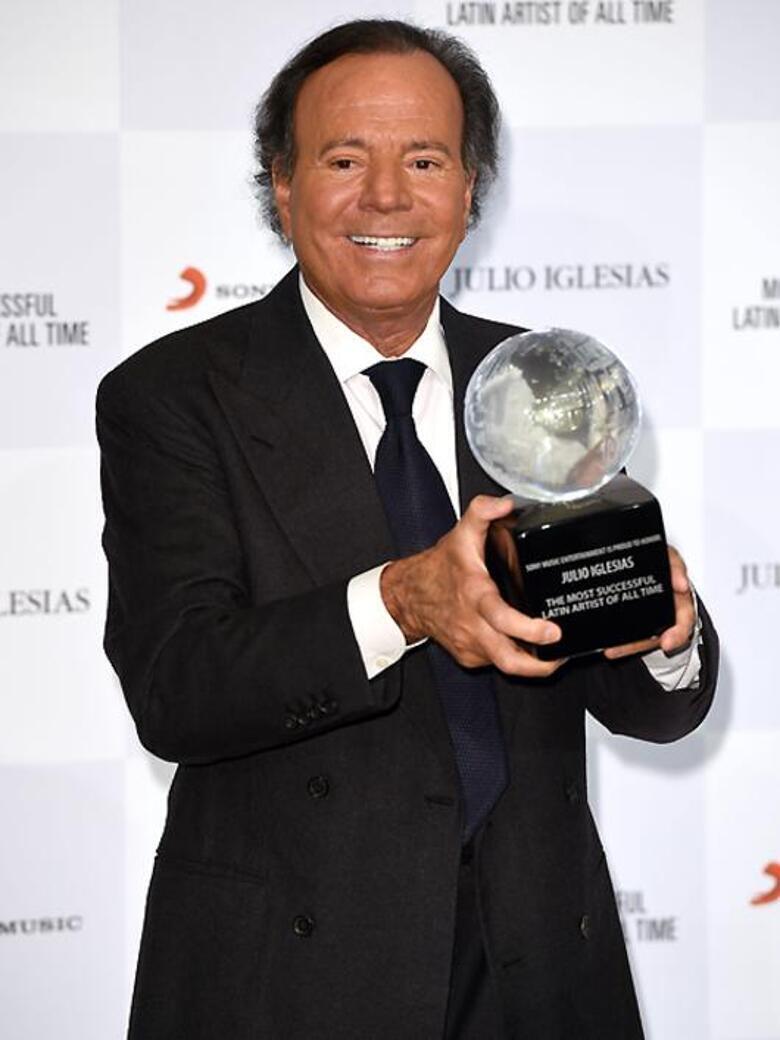 Хулио Иглесиас. Фото: Rex Features/Fotodom.ru.