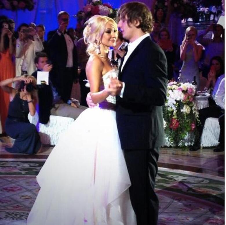 На этой неделе супруги Лера Кудрявцева и Игорь Макаров отметили вторую годовщину со дня свадьбы. Фото: социальные сети