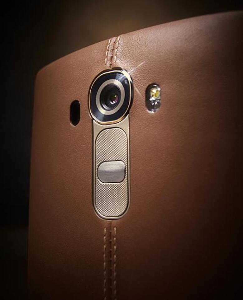 Womanhit подготовил обзор самых красивых и умных смартфонов летнего сезона. Фото: материалы пресс-служб.