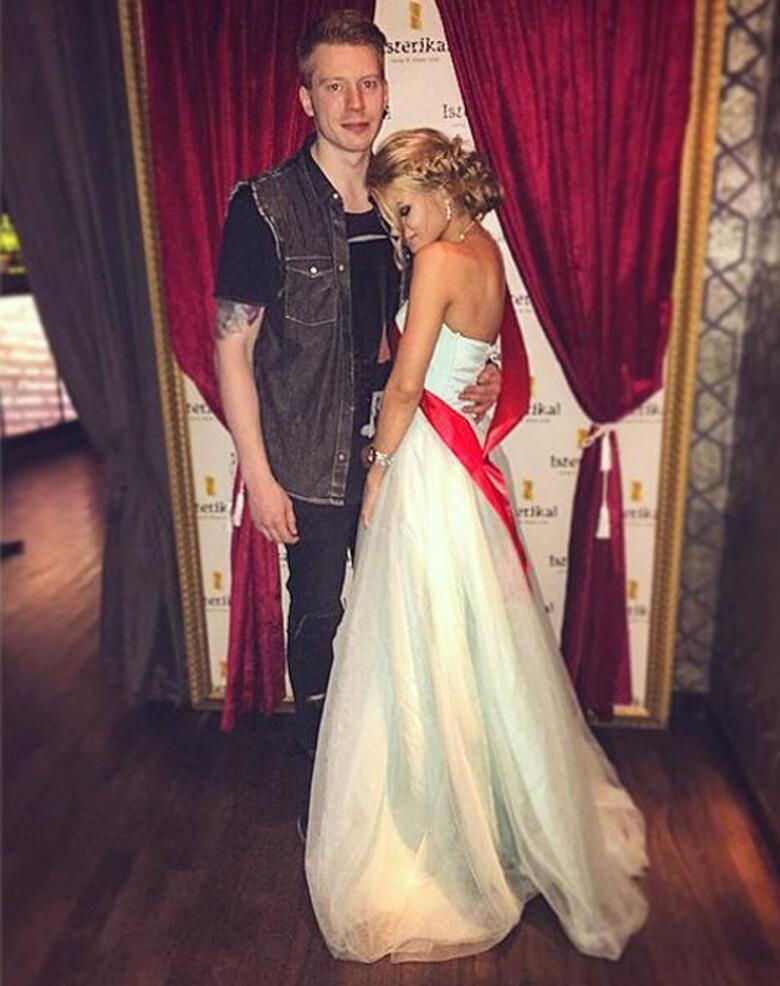 Никита Пресняков и Алена Краснова на выпускном вечере. Фото: Instagram.com.