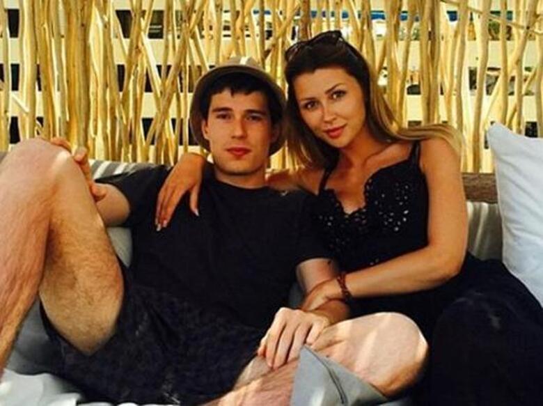 Анна Стрюкова и Мансур Джамалдаев на отдыхе в испанской Майорке. Фото: Instagram.com/anna_zavorotnyuk.
