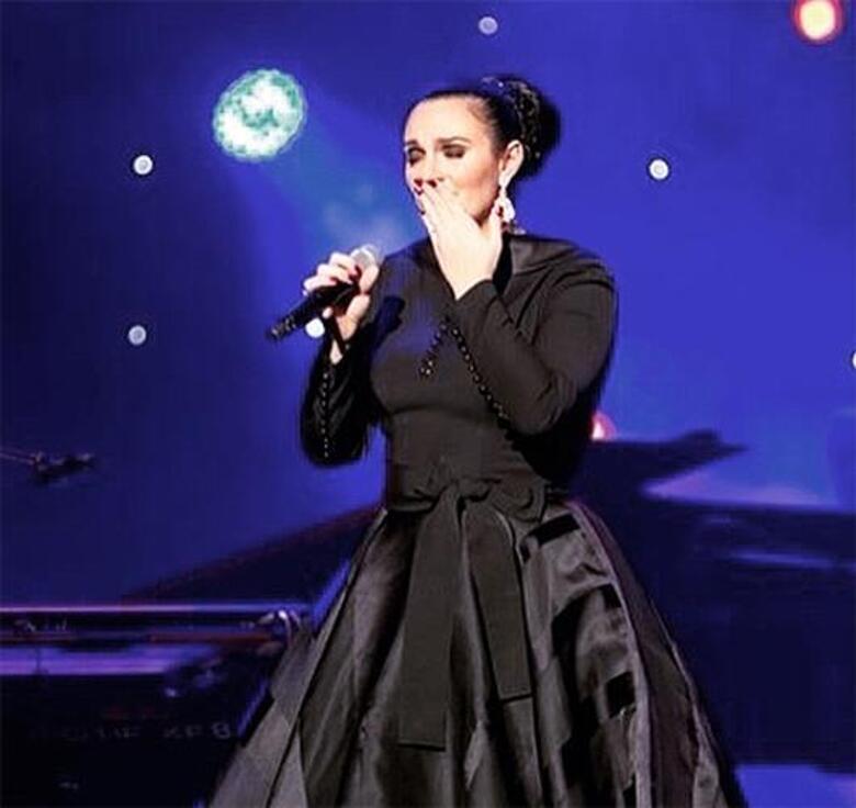 Елена Ваенга на концерте в ЦКИ «Меридиан». Фото: Instagram.com/Vaengaofficial.