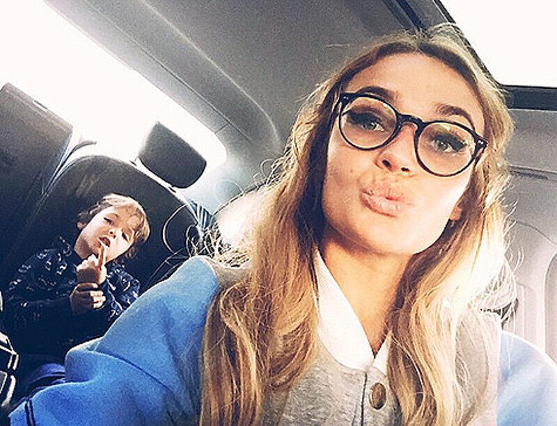 Алена Водонаева уже нашла замену угнанному автомобилю. Фото: Instagram.com/alenavodonaeva.