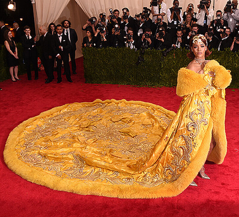 Рианна на Met Gala. Фото: Rex Features/Fotodom.ru.