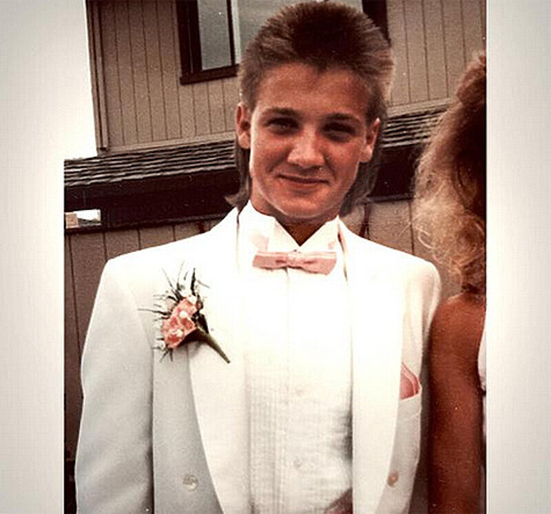 Джереми Реннер перед выпускным. Фото: Twitter.com/@Renner4Real.