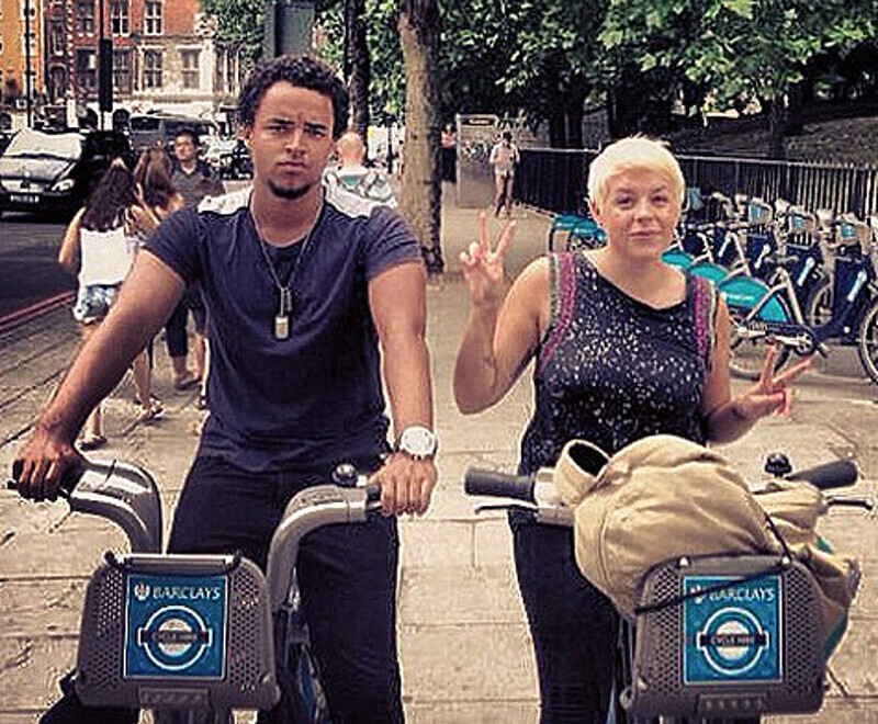 Коннор Круз со своей старшей сестрой Изабеллой. Фото: Instagram.com.