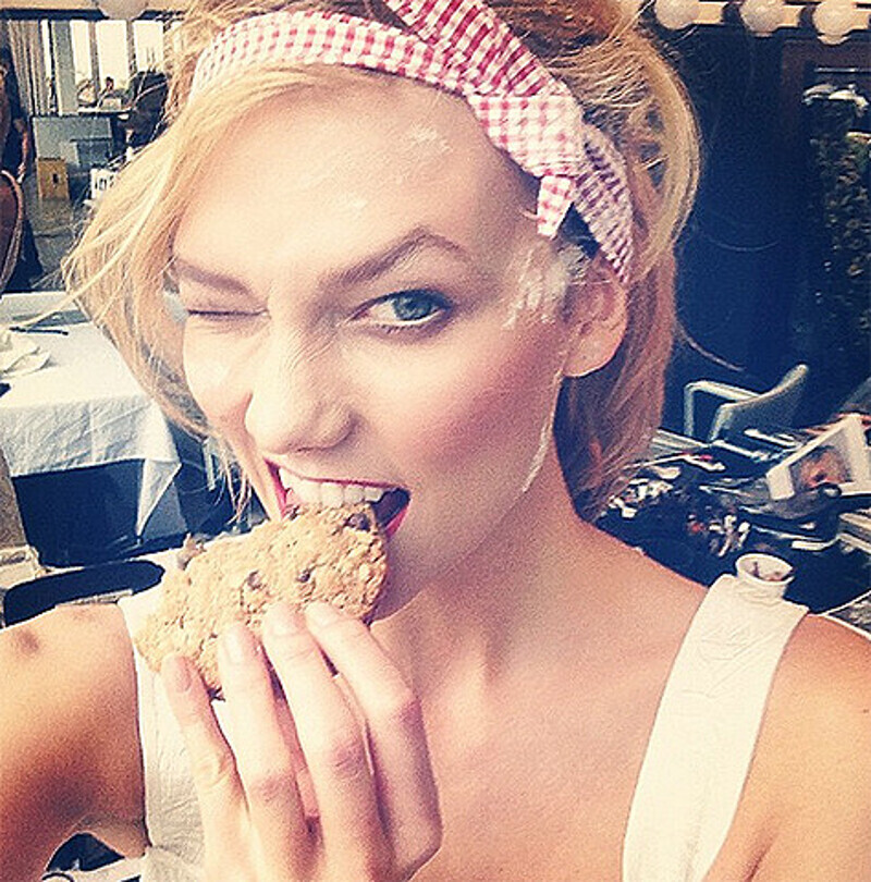 Карли Клосс. Фото: Instagram.com.