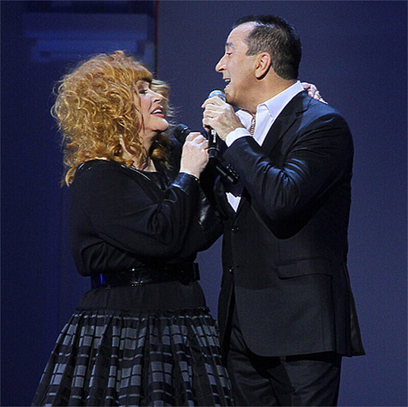 С Примадонной Александр знаком еще со времен «Веселых ребят». Признавался, что был даже влюблен в Аллу.