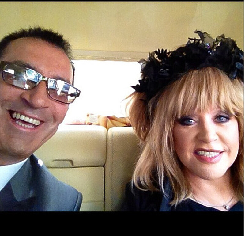 Александр Буйнов привык обращаться к Пугачевой по-родственному: "С Днем рождения, сестра!" Фото: социальные сети