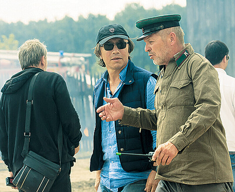 «Наша сверхзадача — привлечь к этому произведению новых зрителей,  пробудить интерес у молодого поколения», - рассказывает режиссер фильма Ренат Давлетьяров. Фото: материалы пресс-служб.