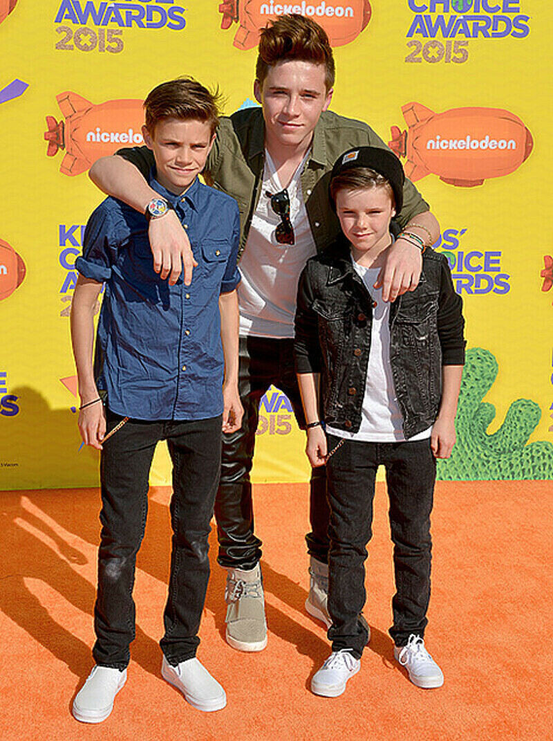 Сыновья Дэвида и Виктории Бекхэмов. Фото: Rex Features/Fotodom.ru.