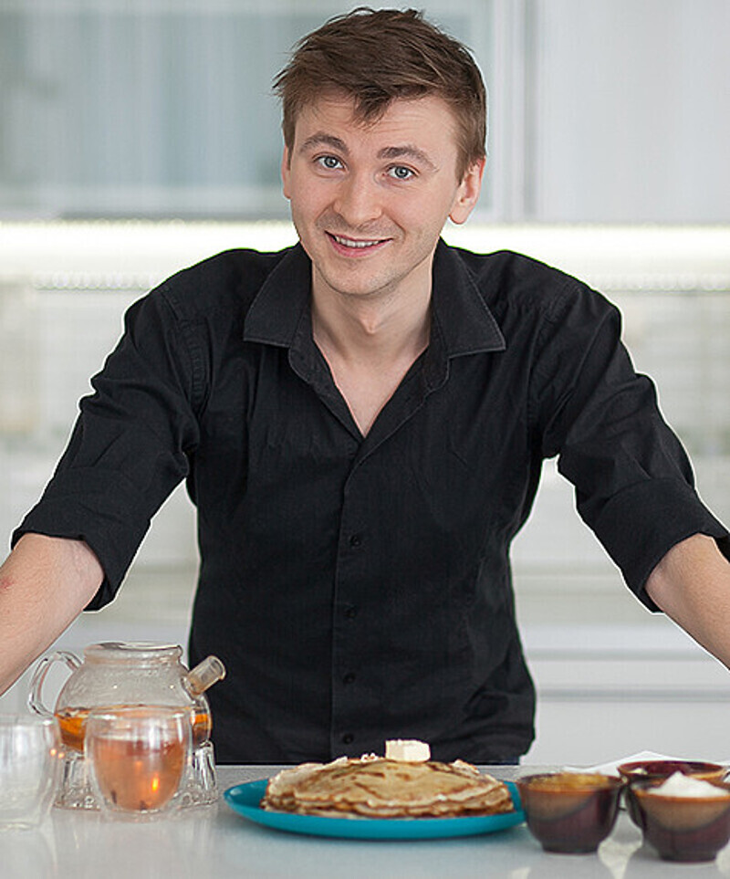 Артем Лысков поделился рецептом блинов.