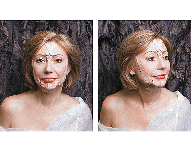 Варианты омолаживающей процедуры тейпирования, подтягивающей мышцы и возвращающей контуры молодого лица. Фото: Наташа Храмова.