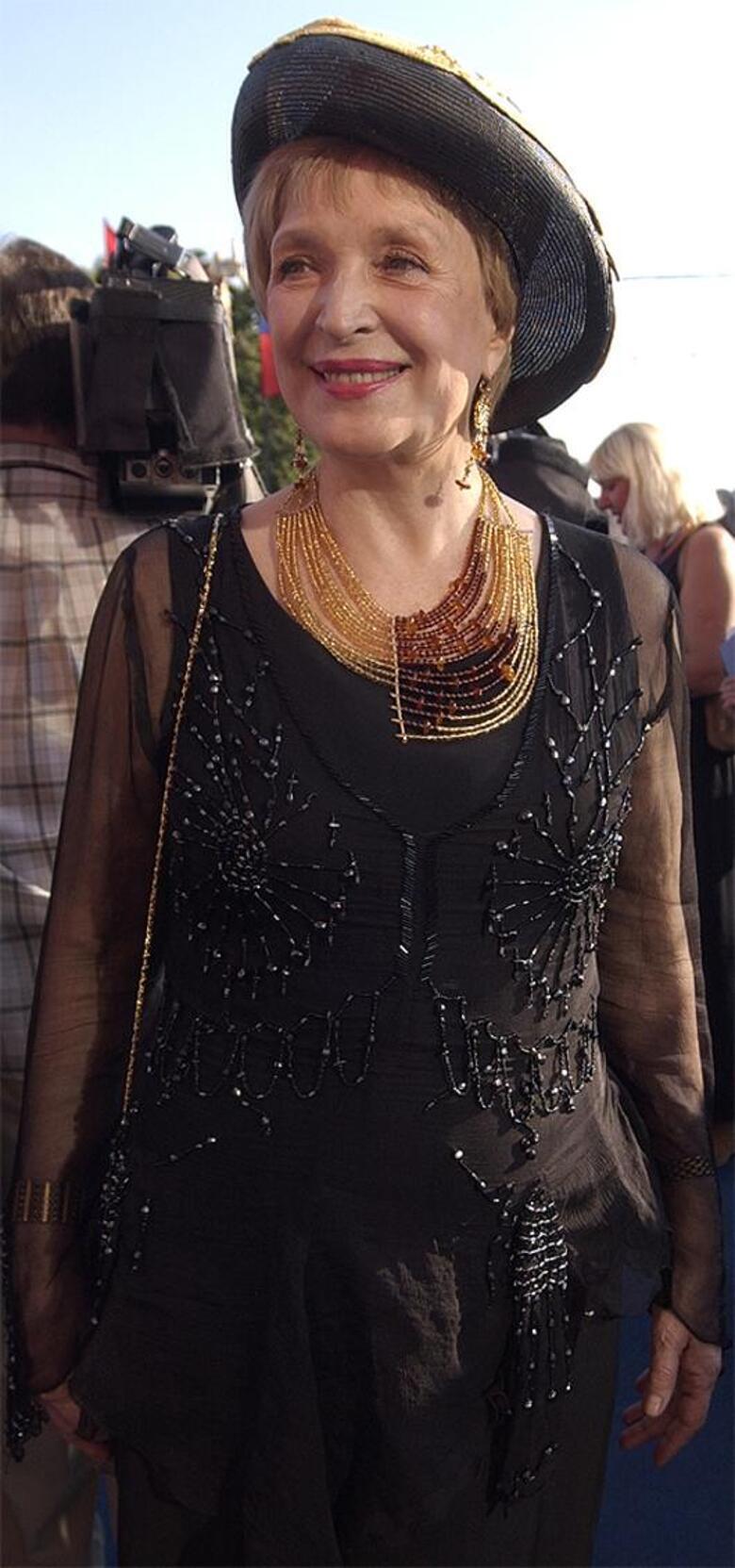 Клара Лучко.