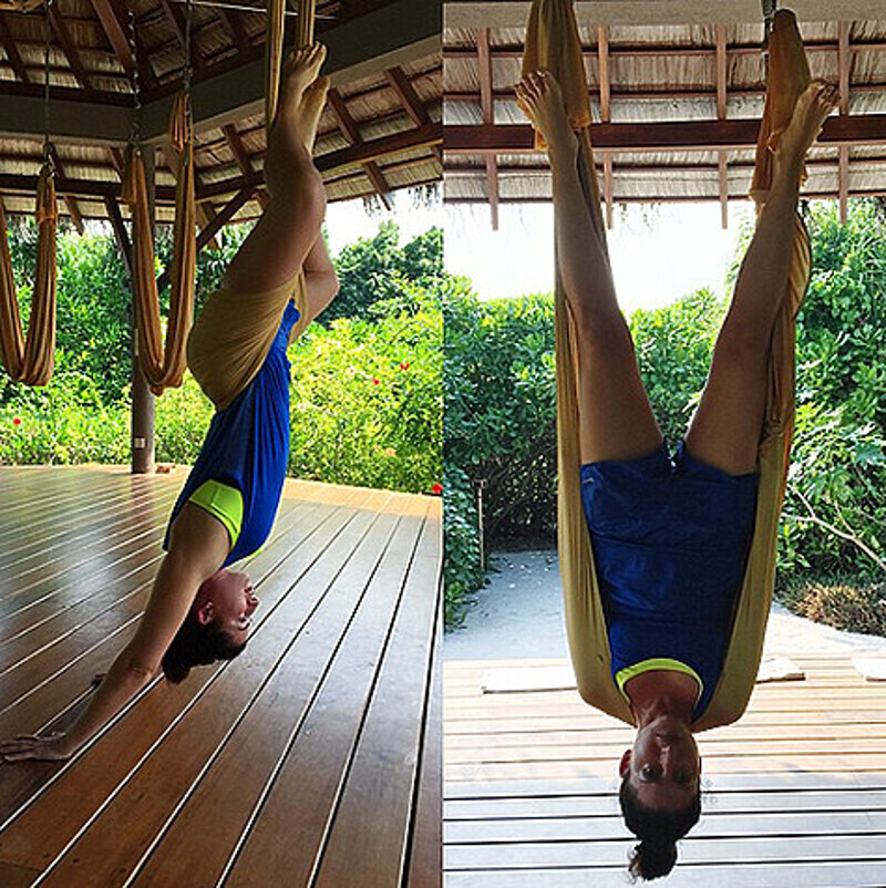 Жасмин осваивает йогу в воздухе. Фото: Instagram.com/jasminshor.