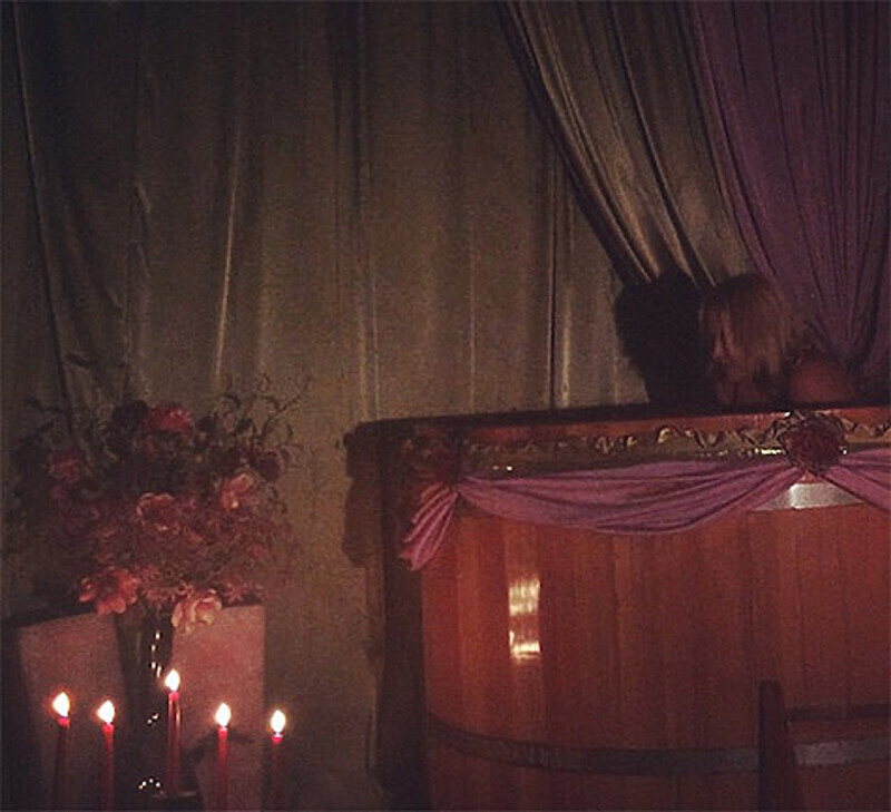 Анастасия Волочкова окунулась в собственную купель. Фото: Instagram.com.