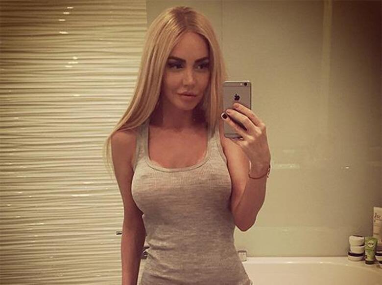 Маша была уверена, что отек спадет и у нее будет красивый бюст. Фото: социальные сети