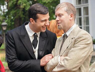 Иван Ургант и Сергей Светлаков на съемках фильма «Елки 1914». Фото: материалы пресс-служб.