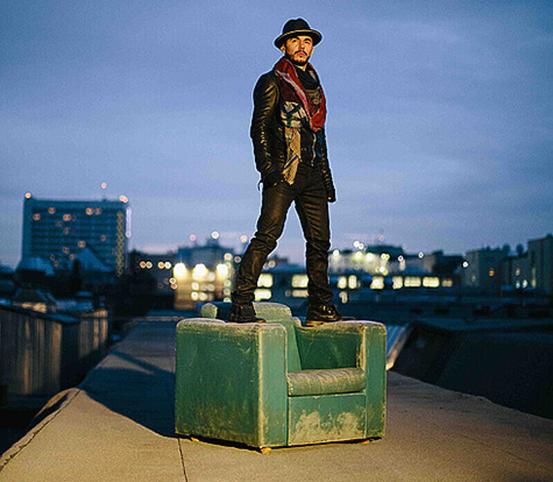 Во время съемок Тимур Родригез чуть не упал с крыши. Фото: материалы пресс-служб.