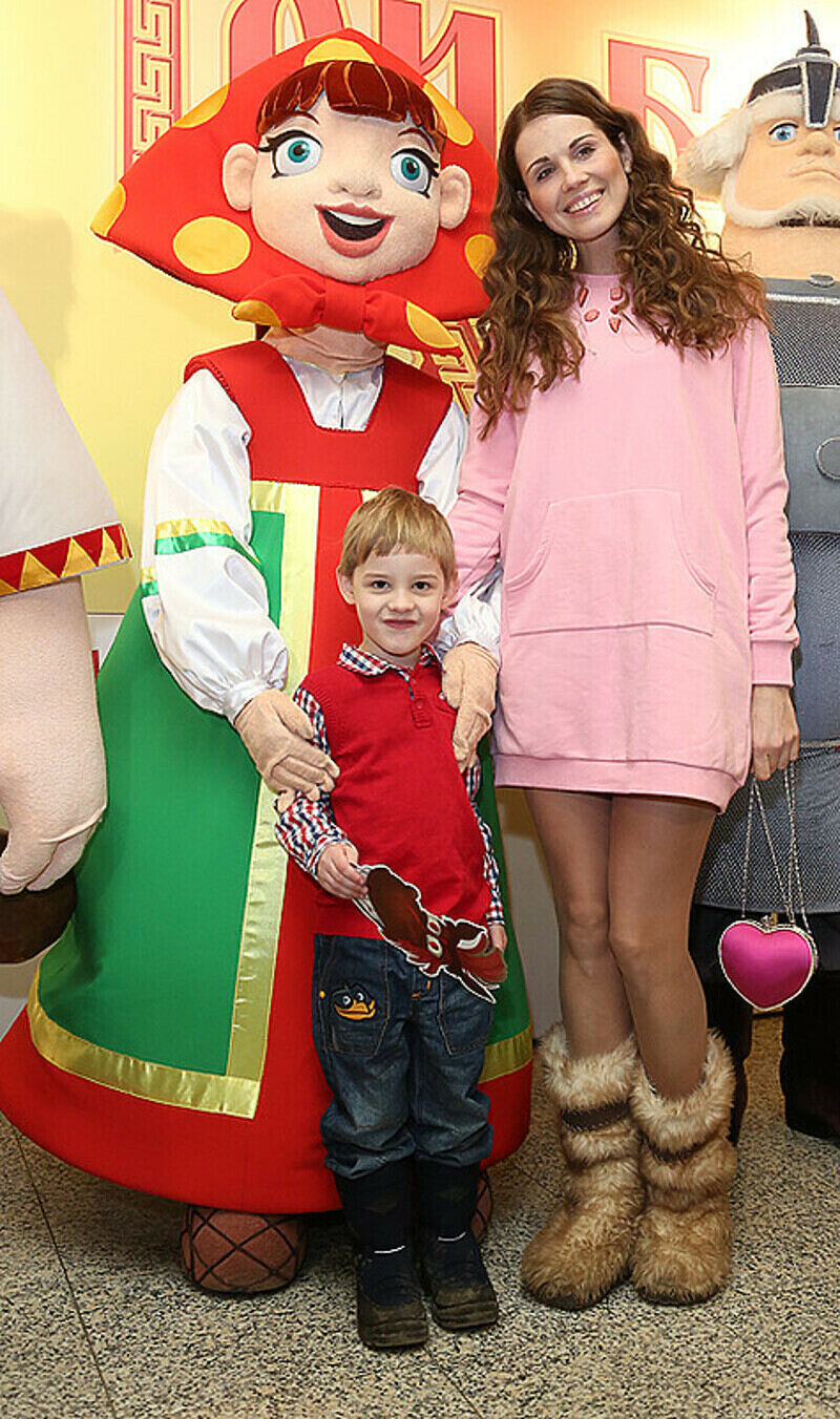 Наталья Лесниковская с сыном Егором.