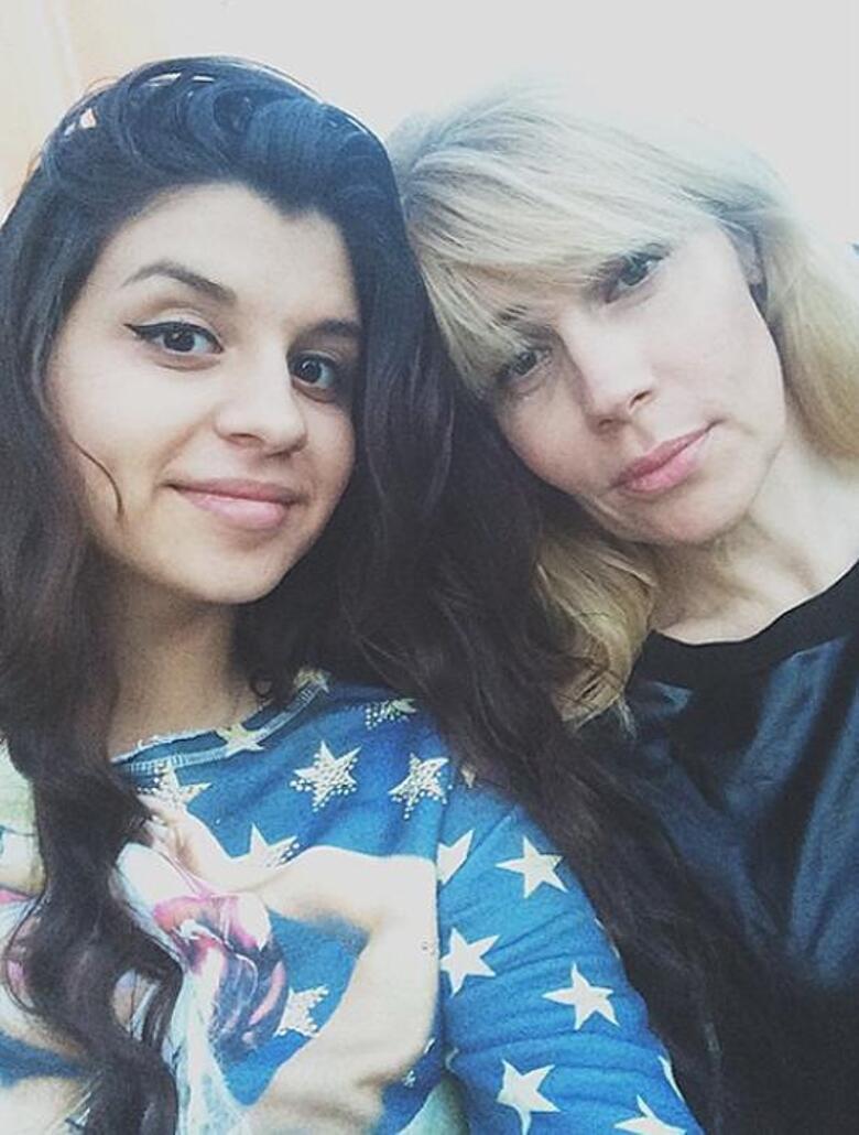 Алиана Гобозова и ее мама. Фото: Instagram.com/aliana1001.