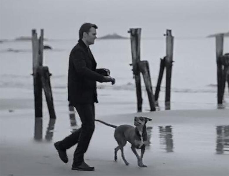 Том Брейди и пес Луа в новой рекламе марки Ugg. Фото: Youtube.com.