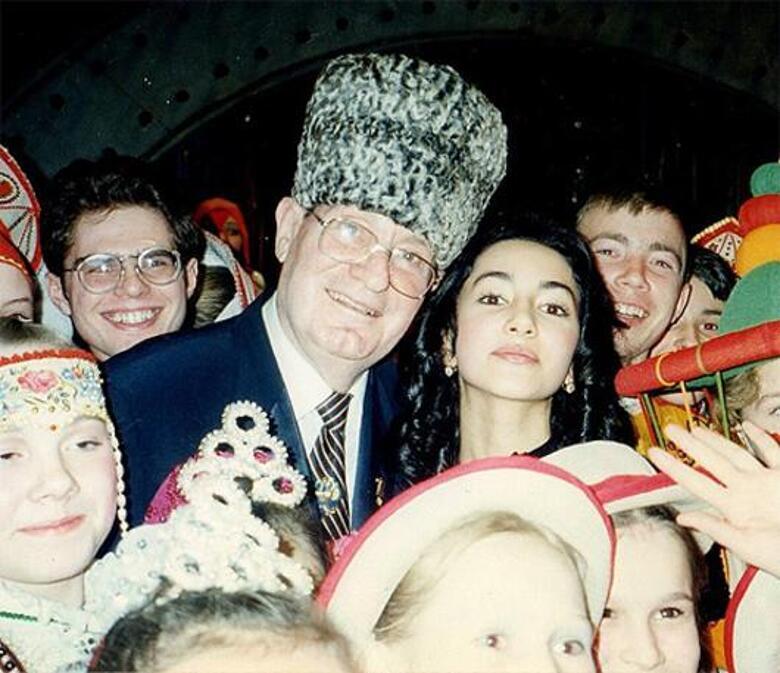 Зара и Махмуд Эсамбаев. Фото: Instagram.com/zara_music.