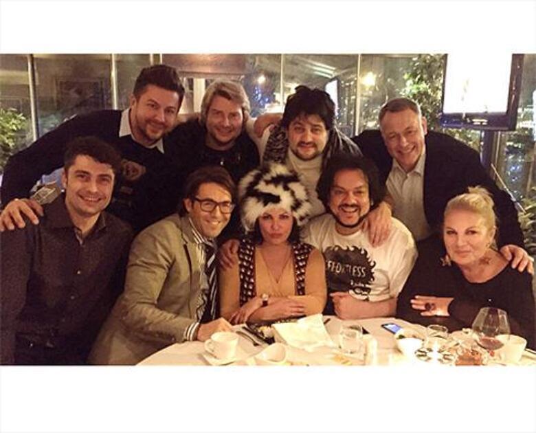 Анна Нетребко, Юсиф Эйвазов, Андрей Малахов, Филипп Киркоров, Николай Басков, Дмитрий Оленин, бизнесвумен Елена Ермак и другие. Фото: Instagram.com. 