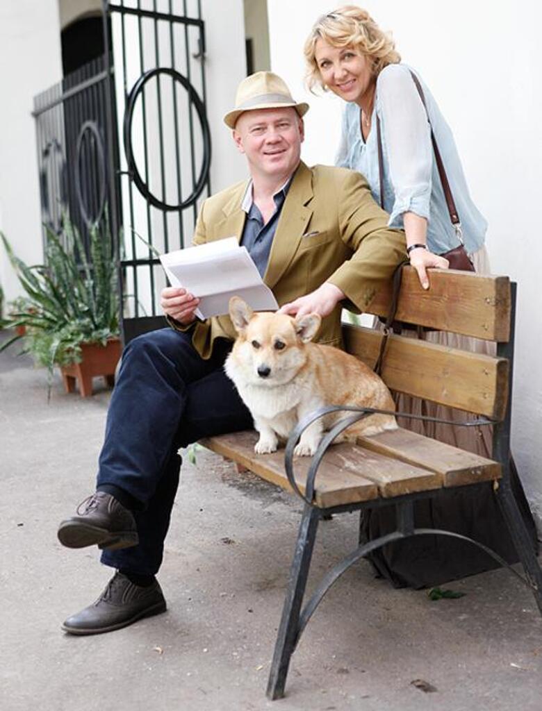 Виталий Хаев и Елена Яковлева на съемках сериала «Любопытная Варвара-2». Фото: материалы пресс-служб.