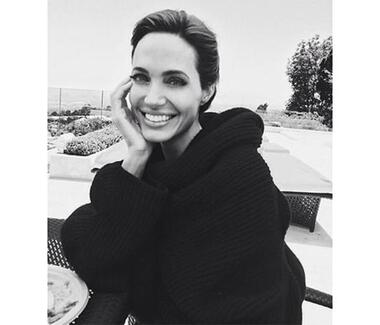 Анджелина Джоли глазами Марио Тестино. Фото: Instagram.com/mariotestino.