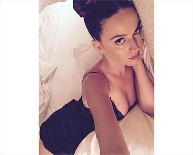 Кэти Перри в образе Лолиты. Фото: Twitter.com/@katyperry.