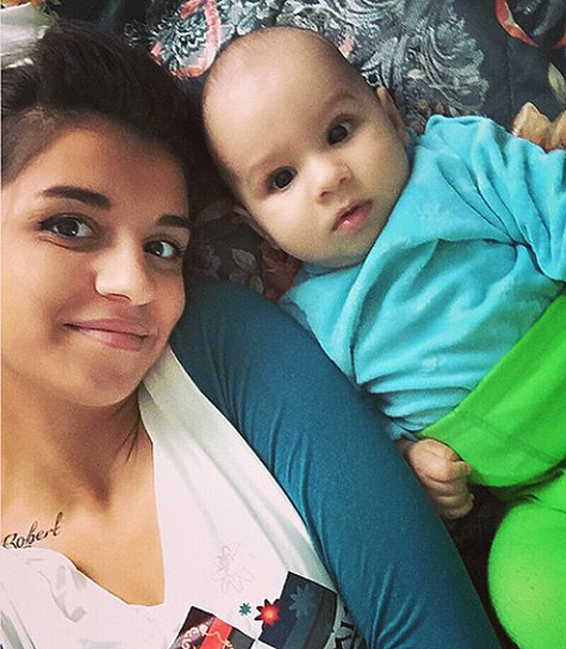 Алиана Гобозова с сыном Робертом. Фото: Instagram.com/aliana1001.