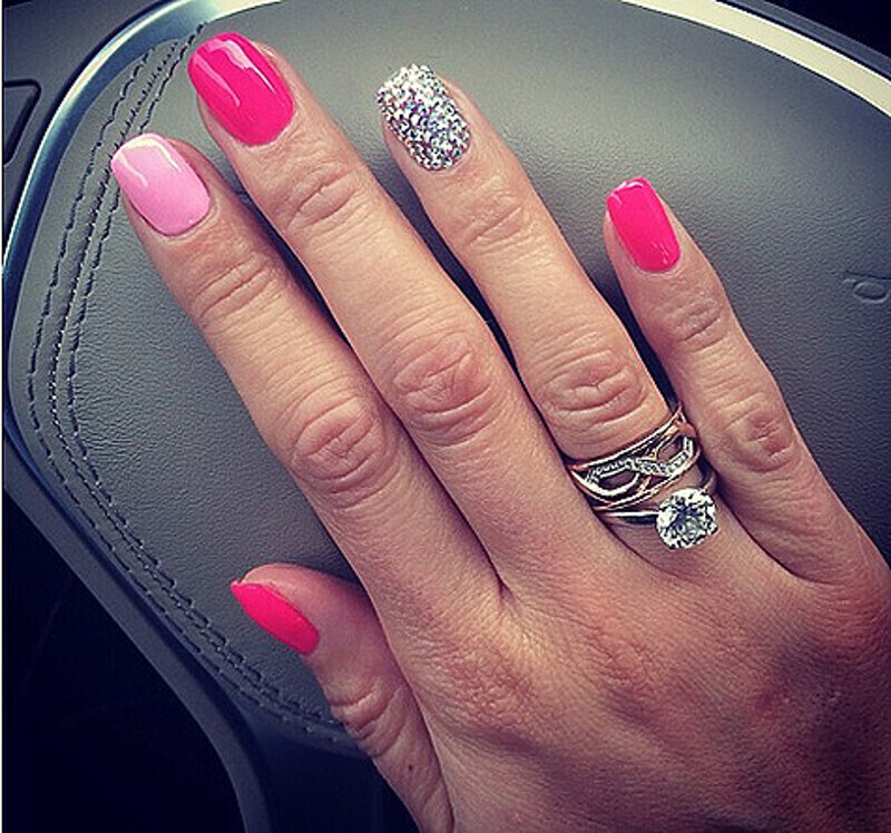 Помолвочное кольцо Ольги Бузовой. Фото: Instagram.com/buzova86.