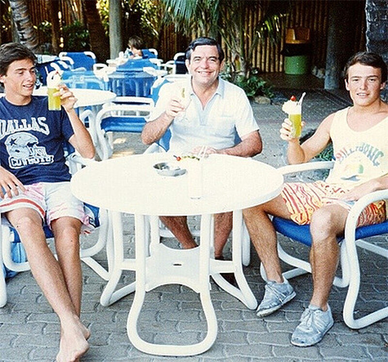 Хью Джекман с отцом и братом. Фото: Instagram.com/thehughjackman.