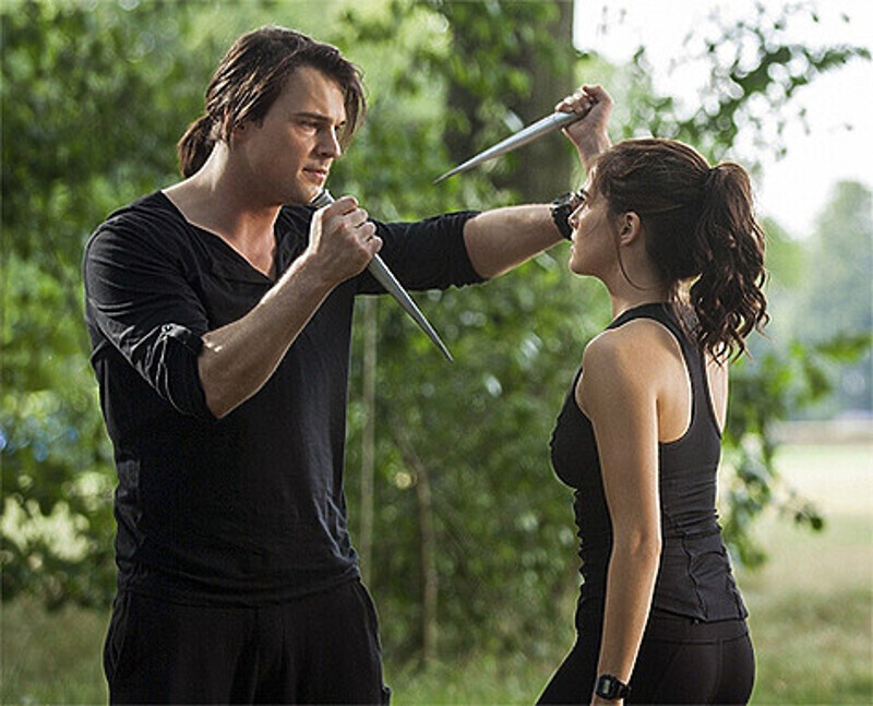 Данила Козловский отправился в Америку отдохнуть, а в итоге получил главную роль в фантастической картине Марка Уотерса «Академия вампиров». Кадр из фильма.