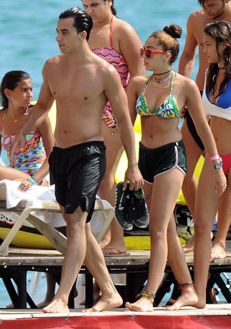 Лурдес отдыхает с Тимором Стеффенсом на юге Франции. Фото: All Over Press.