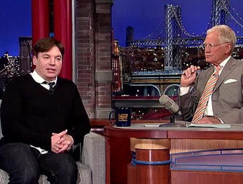 Майк Майерс в эфире «Вечернего шоу с Дэвидом Леттерманом». Фото: www.cbs.com/shows/late_show.