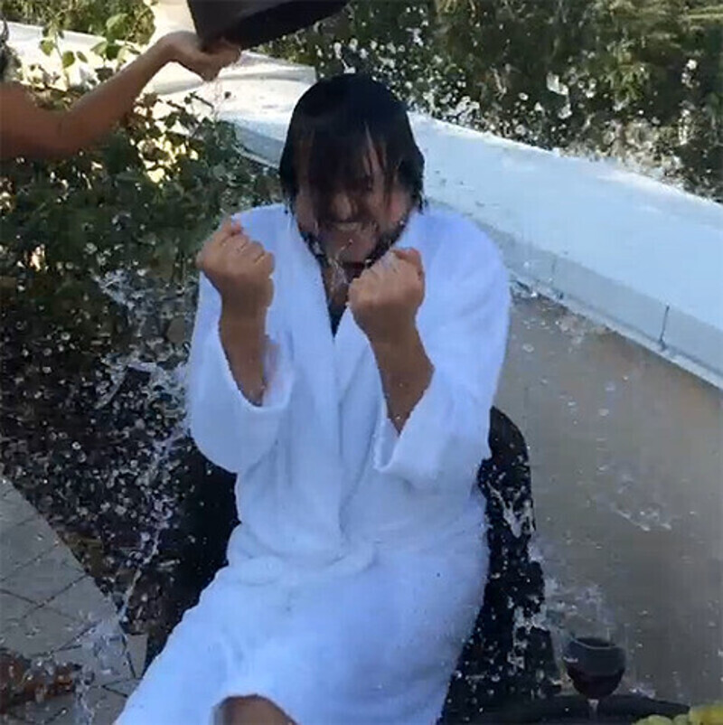 Филипп Киркоров поучаствовал во флешмобе. Фото: Instagram.com/fkirkorov.