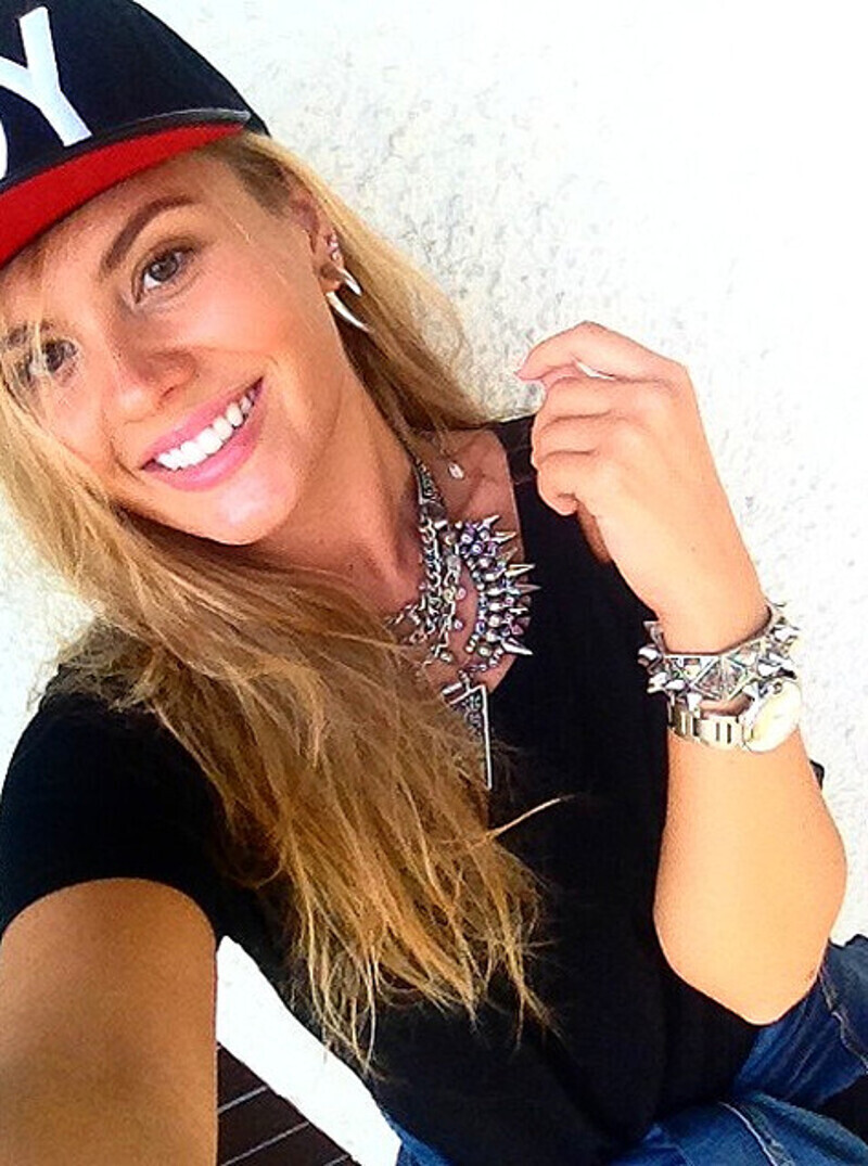 «Внутренне я еще считаю себя маленькой, вовсе не женщиной-вамп». Фото: Instagram.com/anna_shulgina.