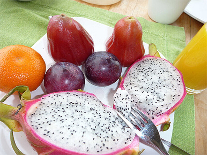 Лена Ленина планирует похудеть, употребляя эти экзотические фрукты. Фото: материалы пресс-служб.