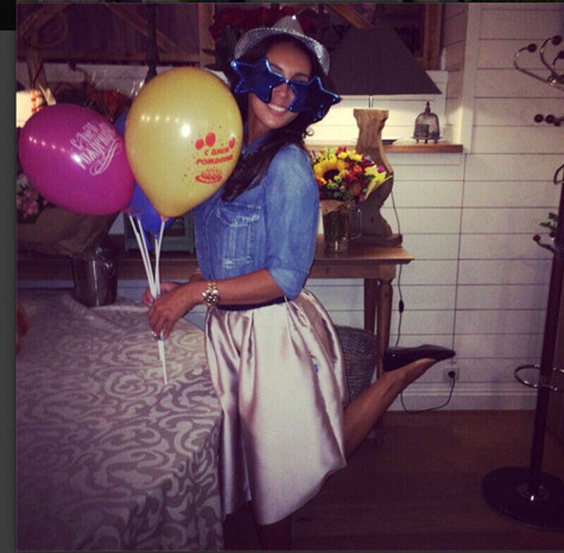 Алсу призналась, что в душе еще ребенок. Фото: Instagram.com/alsou_a.