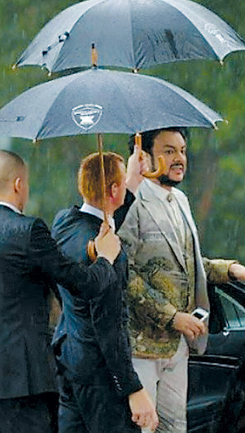 У Филиппа Киркорова, несмотря на пасмурную погоду, было приподнятое настроение. Фото: Instagram.com.