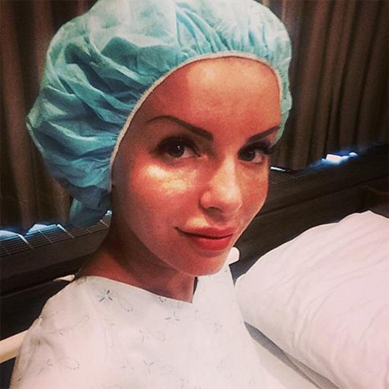 Юлия Волкова в больничной палате. Фото: Instagram.com/official_juliavolkova.