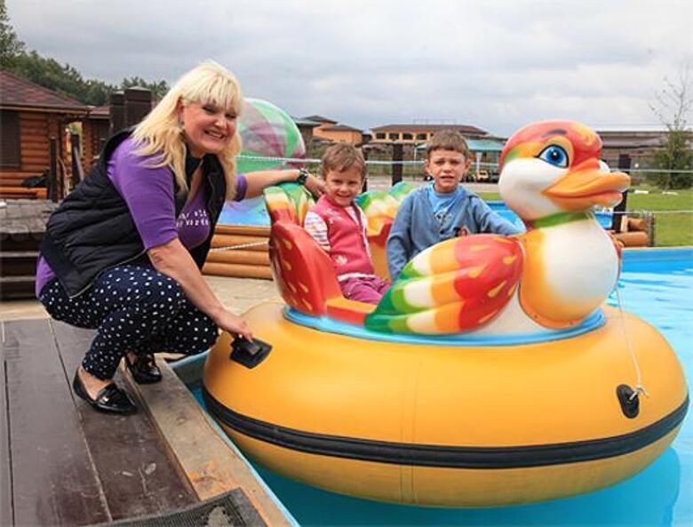 Маргарита Суханкина с детьми.